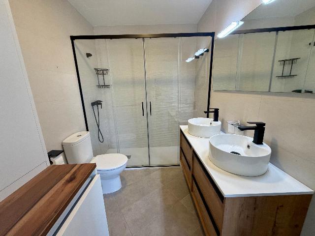 Imagen 9 Inmueble 300853 - Piso en venta en Cádiz / En la playa Santa María del Mar.