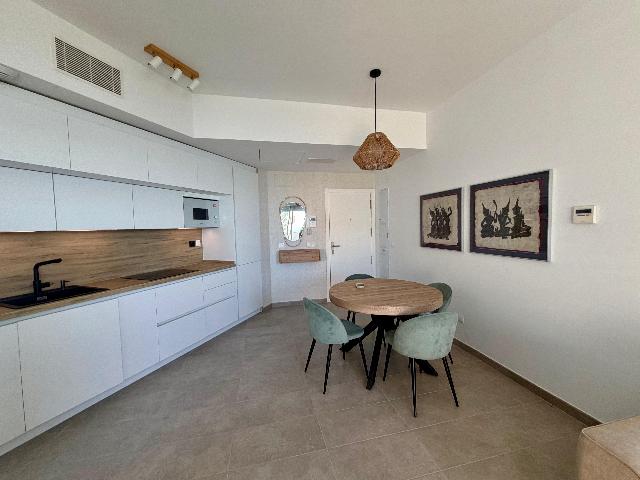 Imagen 33 Inmueble 300853 - Piso en venta en Cádiz / En la playa Santa María del Mar.