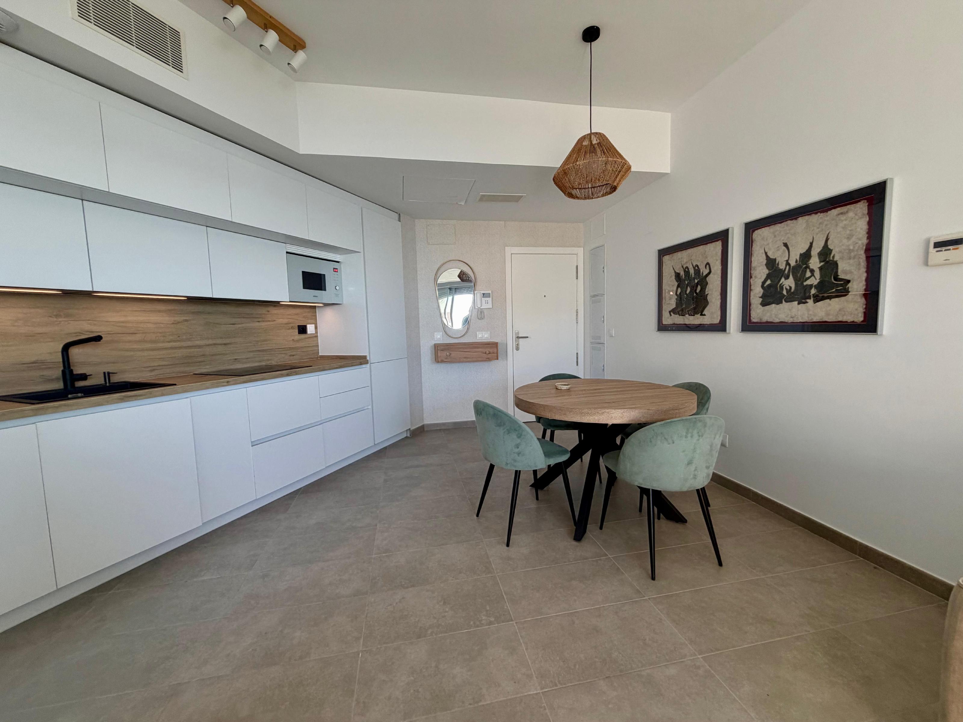 Imagen 2 Piso en venta en Cádiz / En la playa Santa María del Mar.