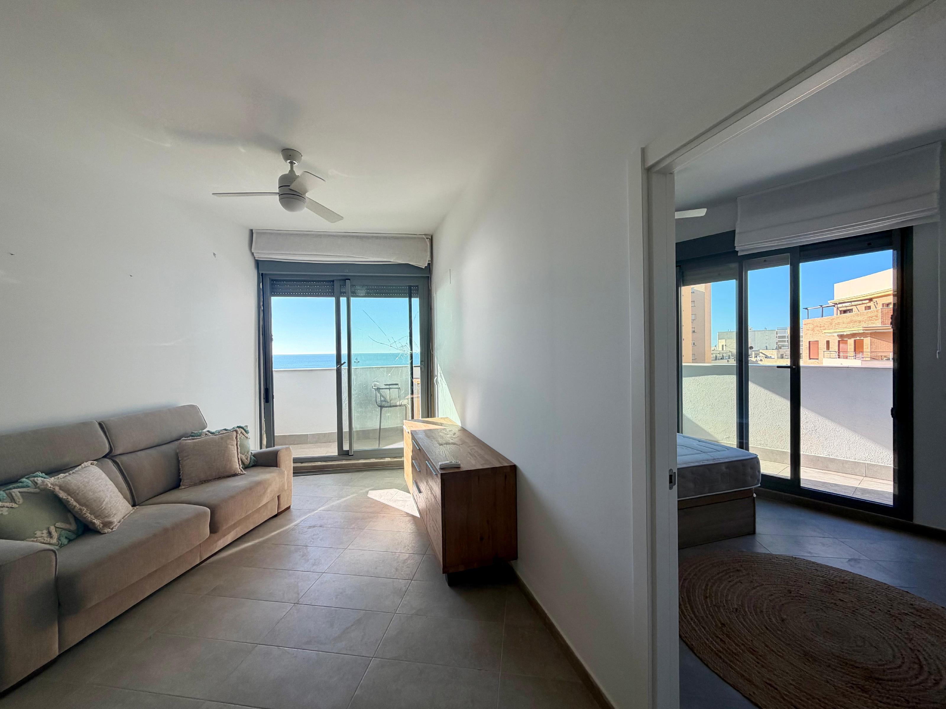 Imagen 34 Piso en venta en Cádiz / En la playa Santa María del Mar.