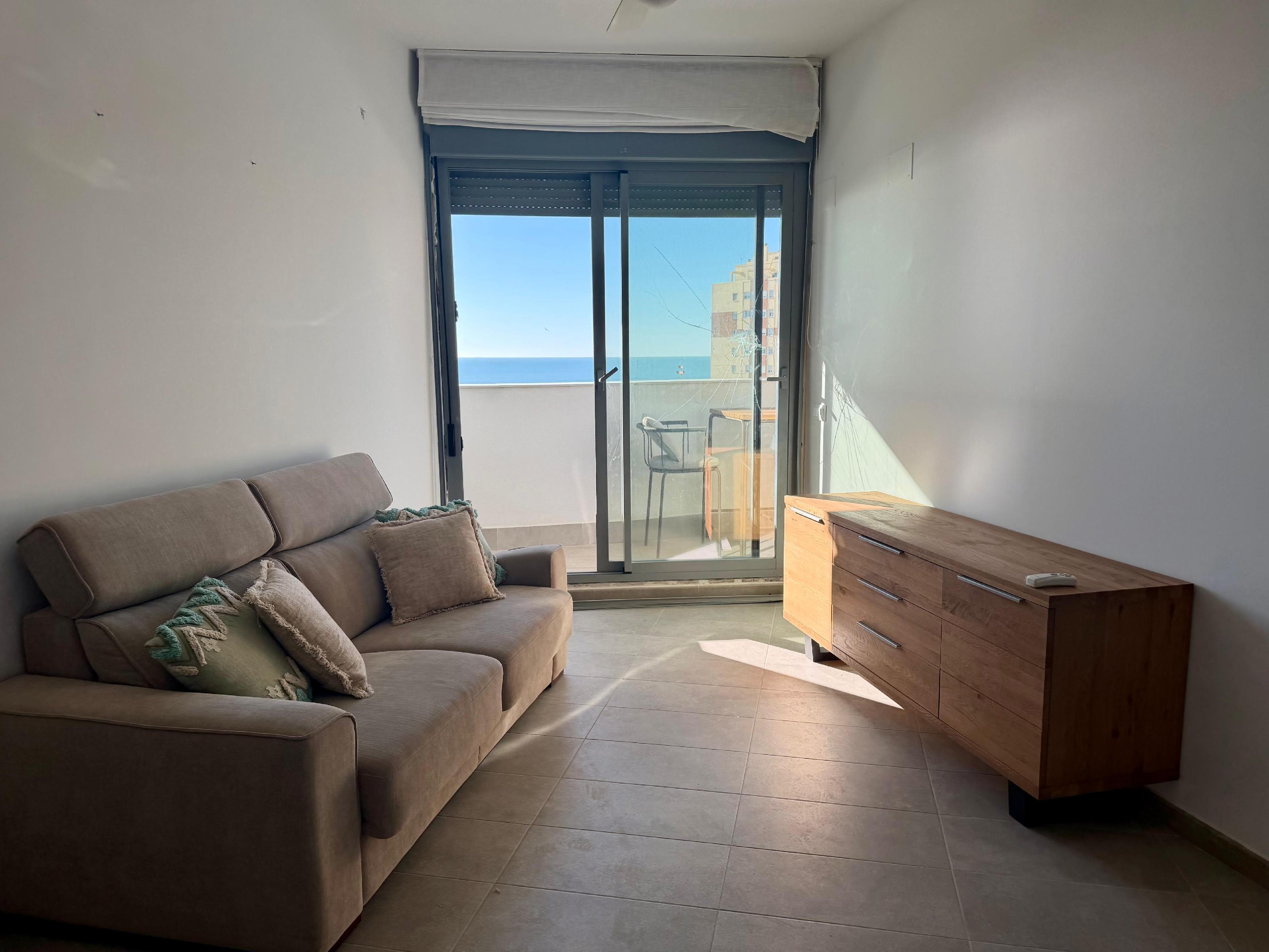 Imagen 11 Piso en venta en Cádiz / En la playa Santa María del Mar.
