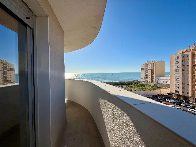 Imagen 25 Inmueble 300853 - Piso en venta en Cádiz / En la playa Santa María del Mar.