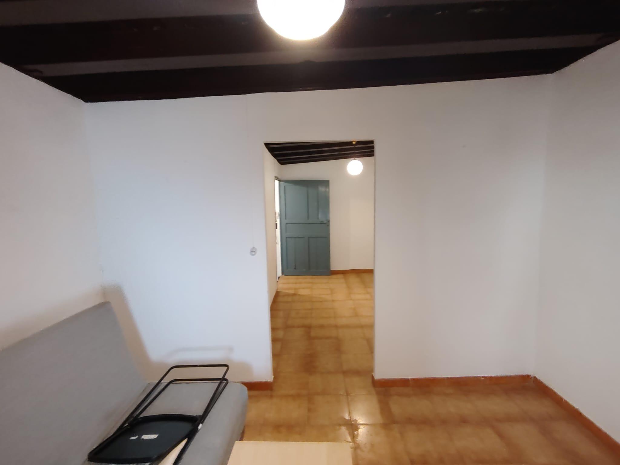 Imagen 4 Casa Adosada en venta en Rota / Cerca del Centro Social Vicente Beltran