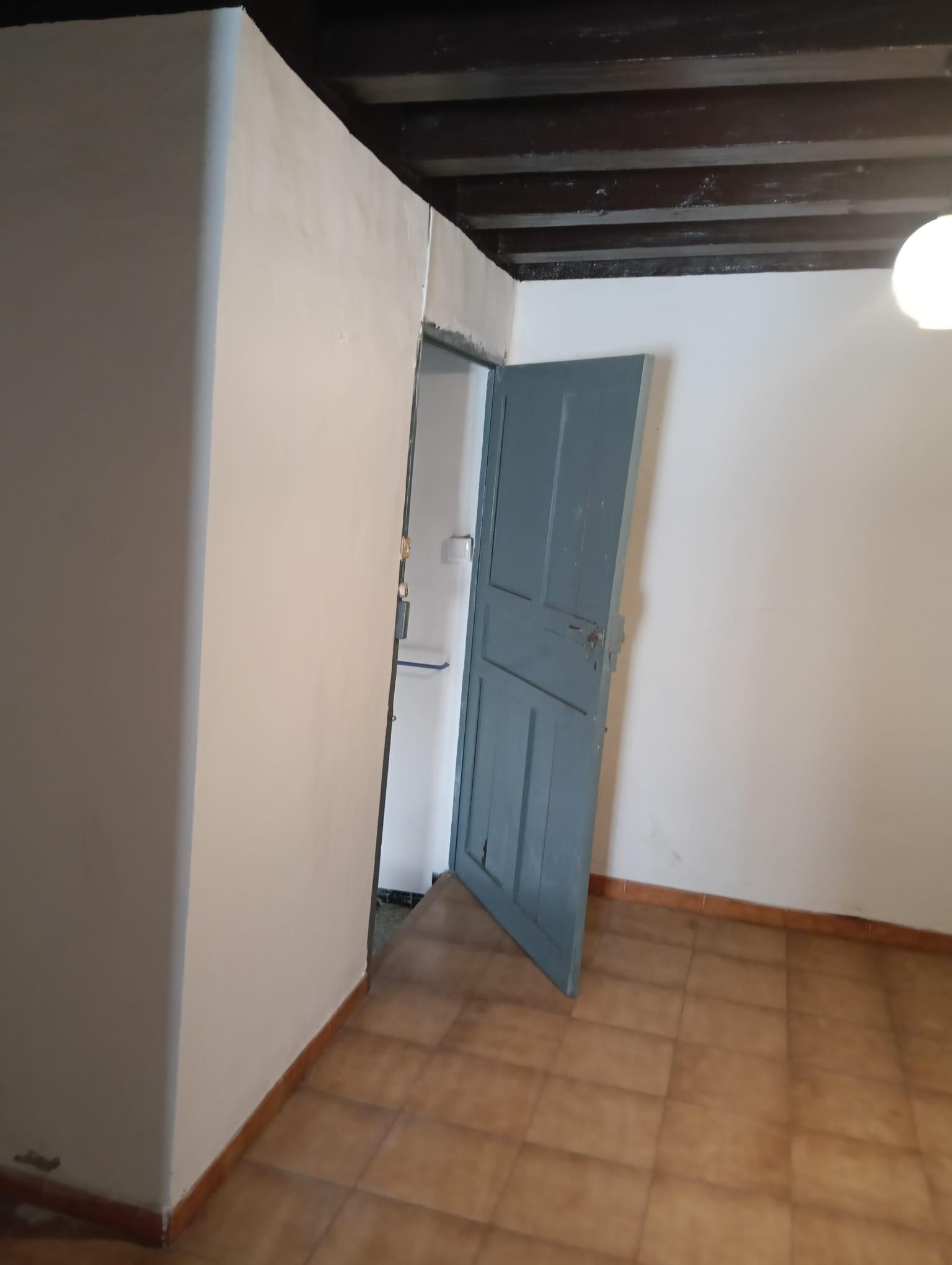 Imagen 21 Casa Adosada en venta en Rota / Cerca del Centro Social Vicente Beltran
