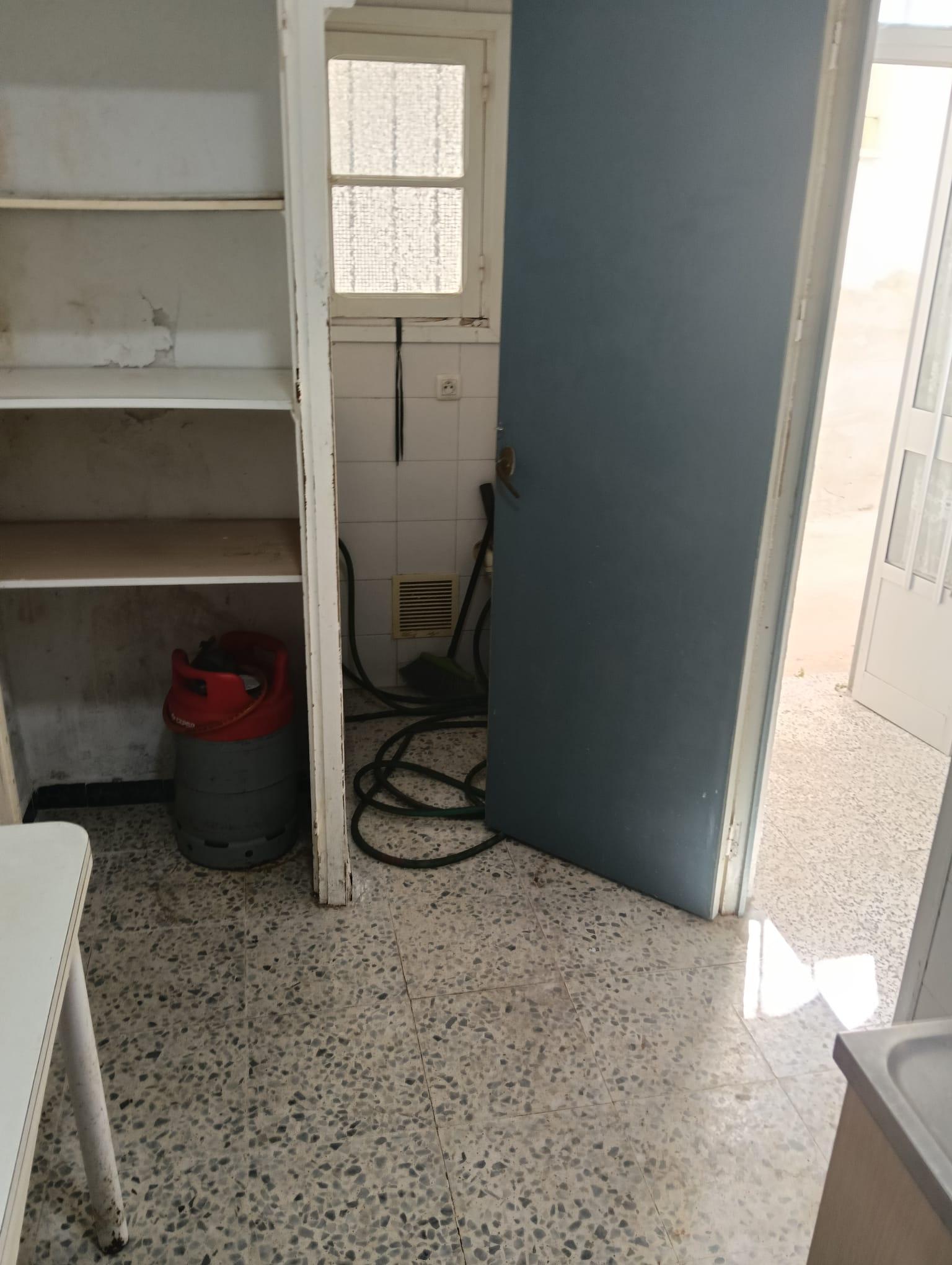 Imagen 22 Casa Adosada en venta en Rota / Cerca del Centro Social Vicente Beltran