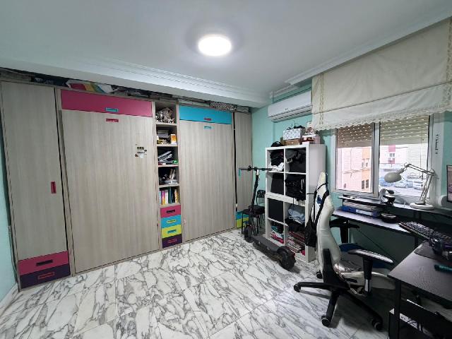 Imagen 4 Inmueble 301476 - Piso en venta en Cádiz / Cerca del estadio Nuevo Mirandilla