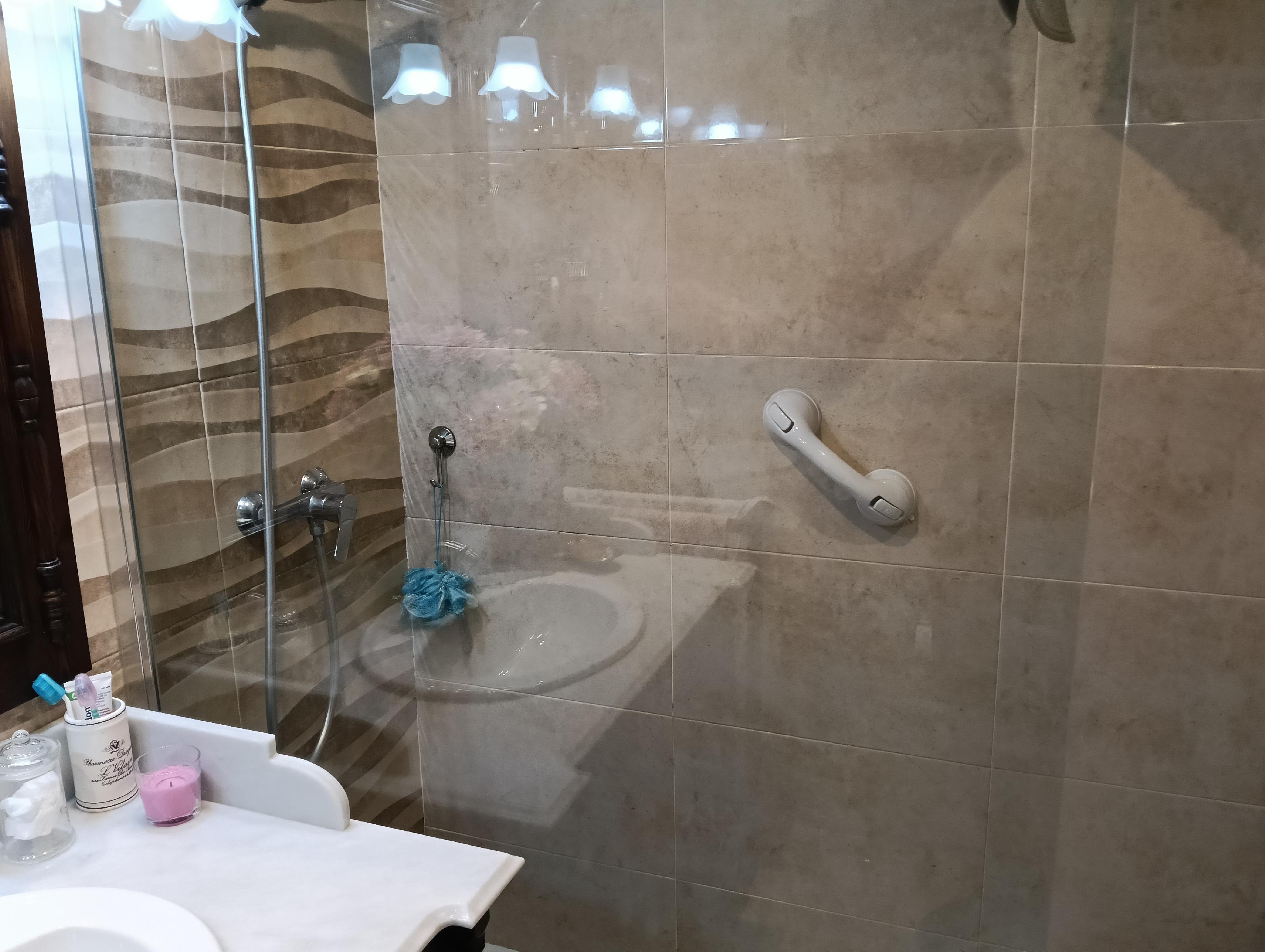 Imagen 21 Piso en venta en Rota / A 100 metros de la playa Punta Candor 