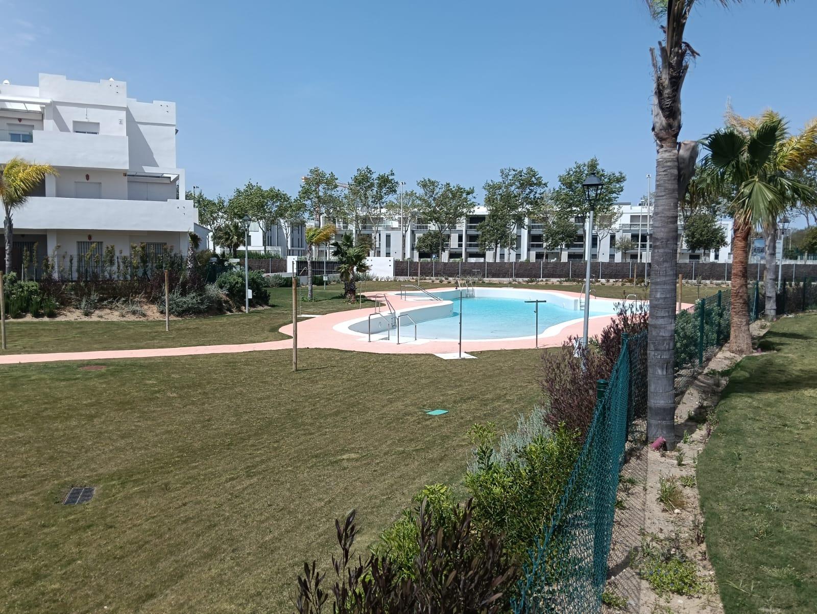 Imagen 1 Piso en venta en Chipiona / A 100 metros del parque de los lagos en Costa Ballena