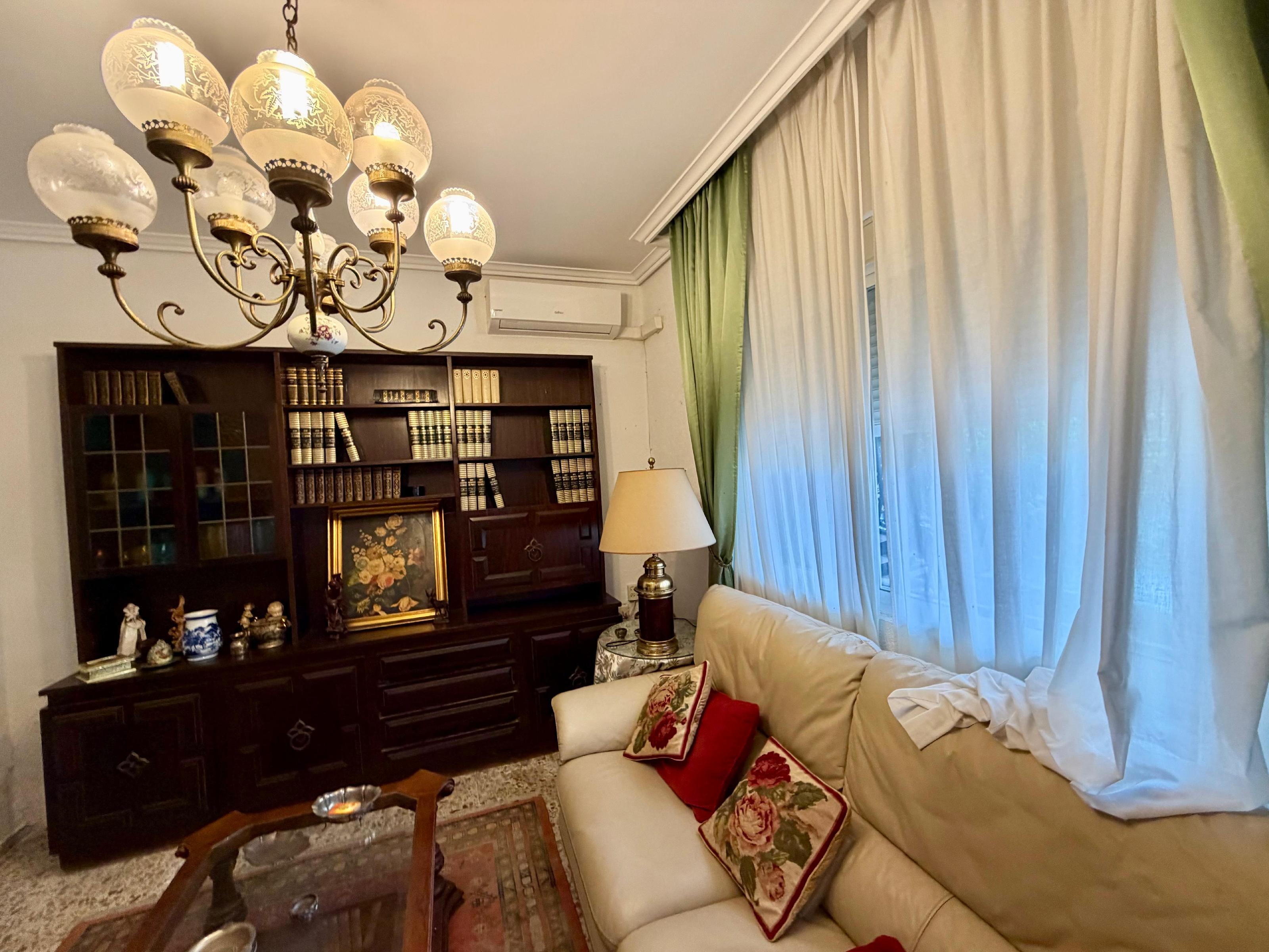 Imagen 27 Casa Adosada en venta en Cádiz / En segunda línea de la playa de la Victoria