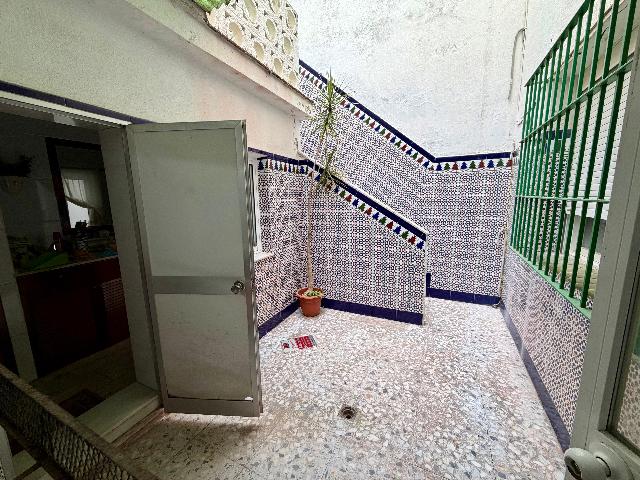 Imagen 10 Inmueble 302392 - Casa Adosada en venta en Cádiz / En segunda línea de la playa de la Victoria