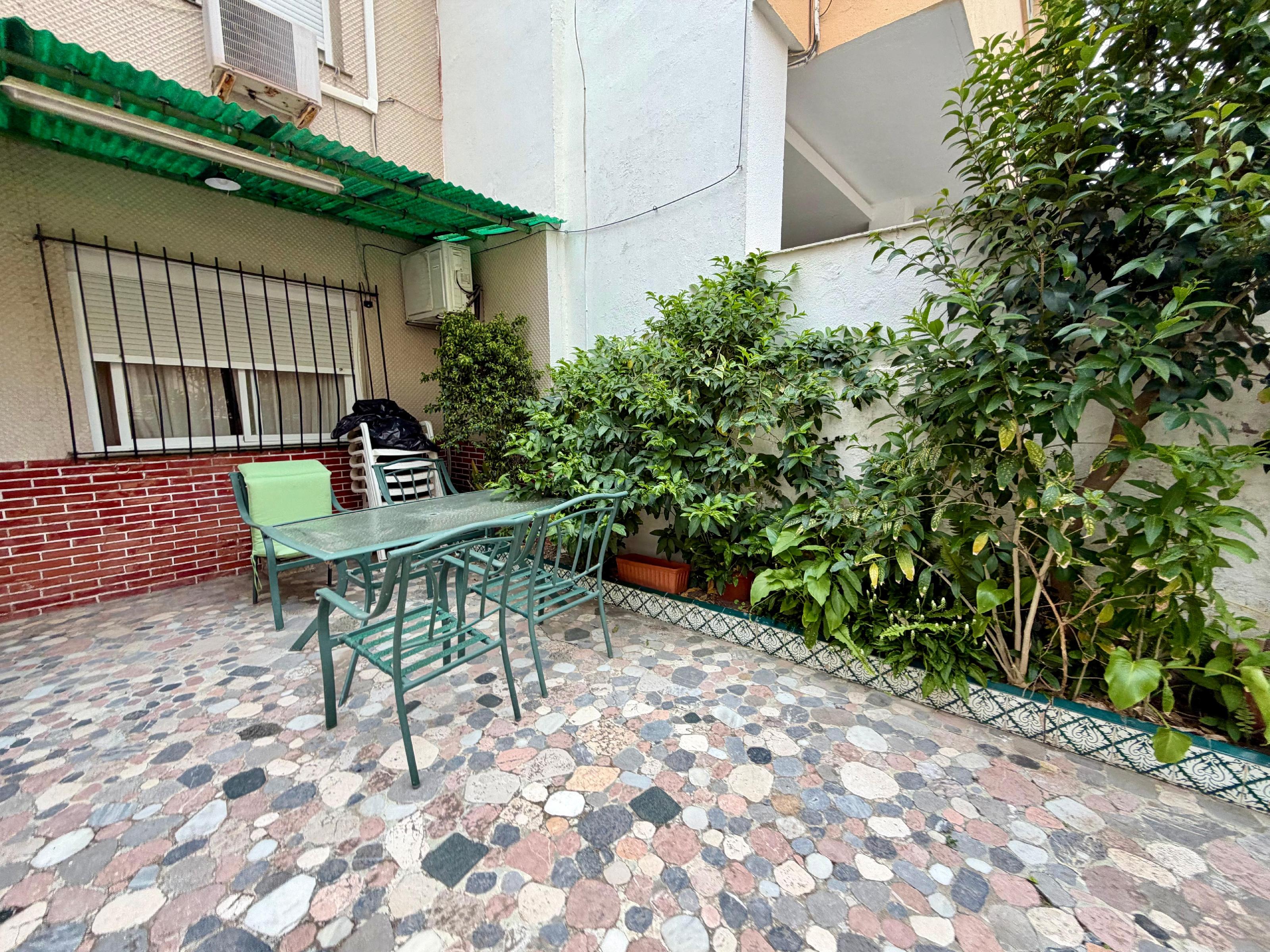 Imagen 14 Casa Adosada en venta en Cádiz / En segunda línea de la playa de la Victoria