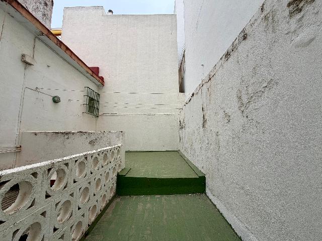 Imagen 33 Inmueble 302392 - Casa Adosada en venta en Cádiz / En segunda línea de la playa de la Victoria
