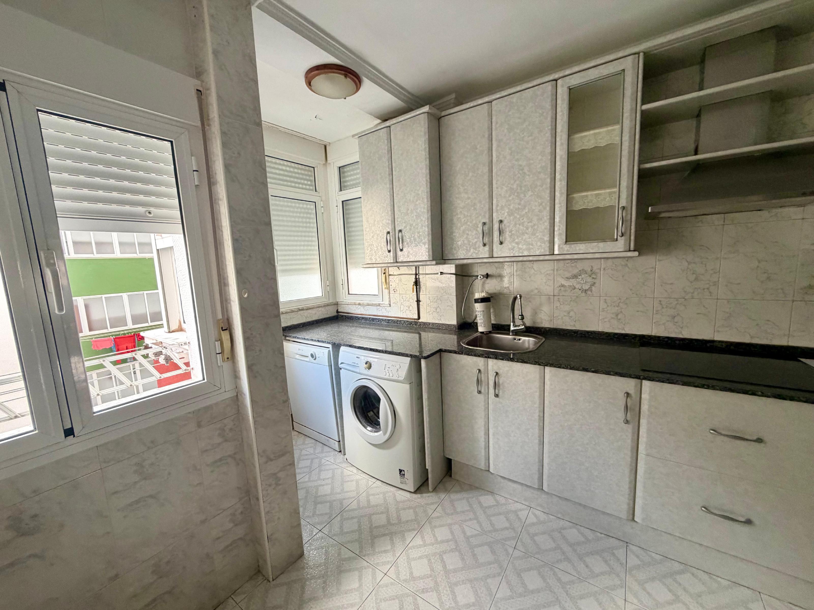 Imagen 18 Piso en venta en Cádiz / Cerca del Mercado de la Paz