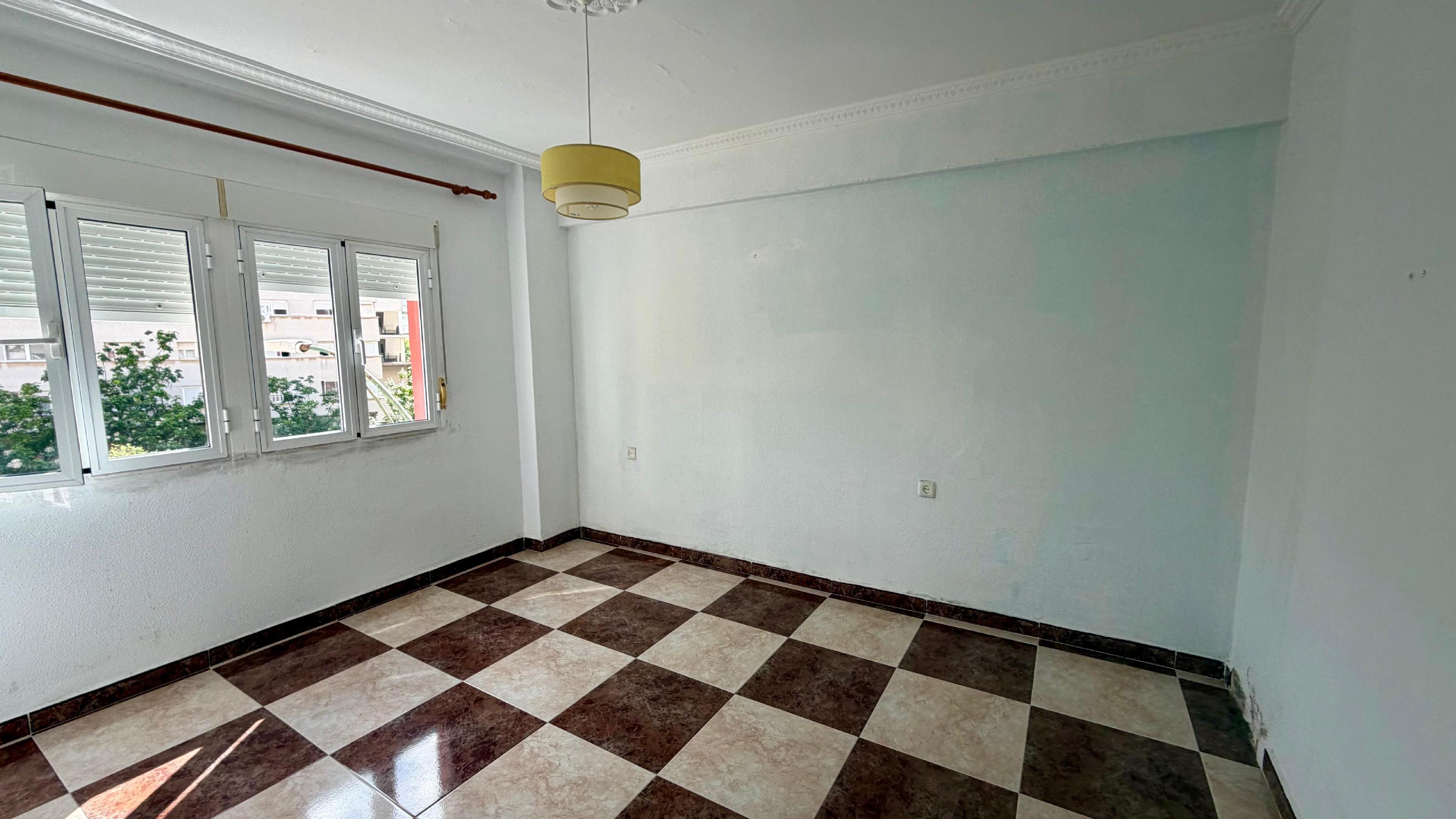 Imagen 9 Piso en venta en Cádiz / Cerca del Mercado de la Paz