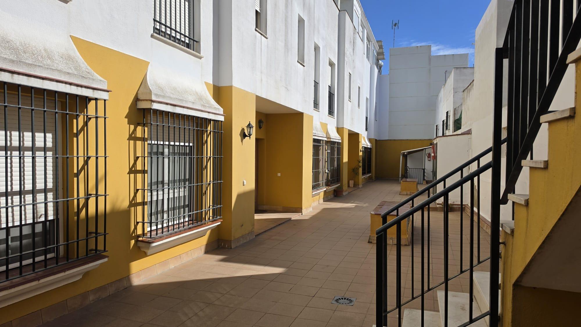 Imagen 2 Casa en venta en San Fernando / Cerca de la Plaza de Toros de San Fernando