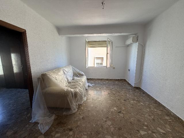 Imagen 5 Inmueble 303514 - Piso en venta en Cádiz / En la Avenida Ana de Viya