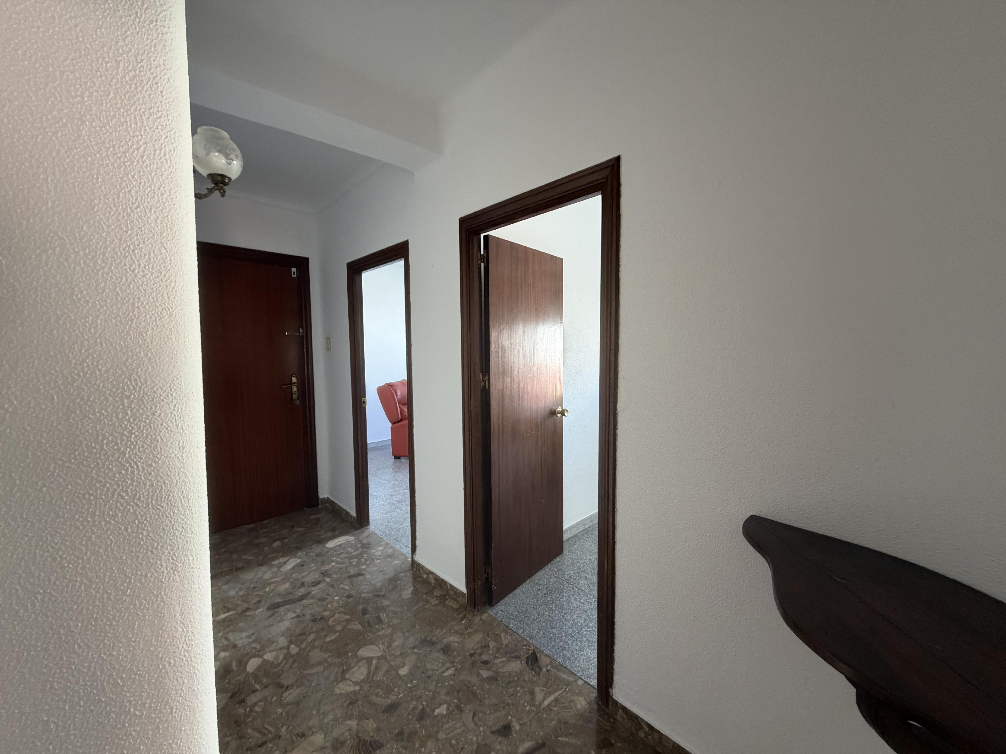 Imagen 13 Piso en venta en Cádiz / En la Avenida Ana de Viya