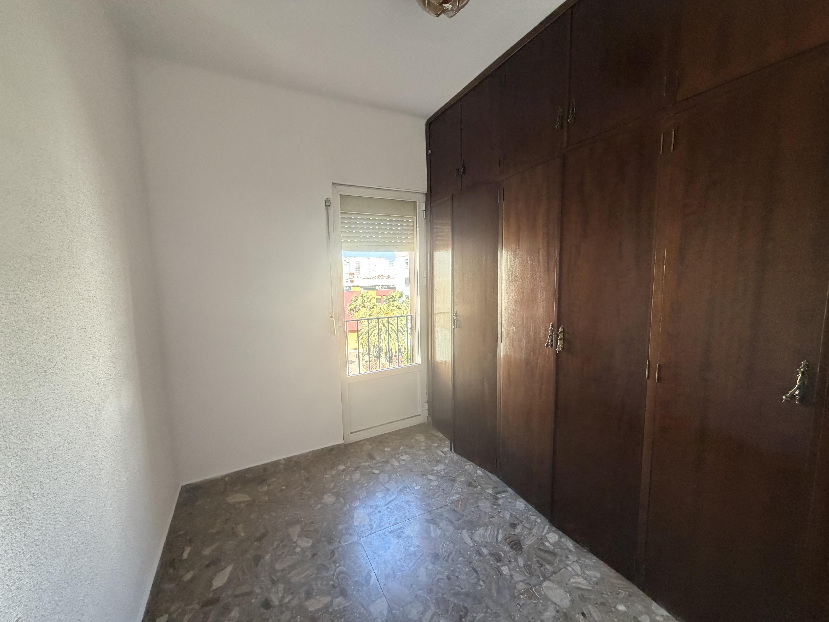 Imagen 21 Piso en venta en Cádiz / En la Avenida Ana de Viya