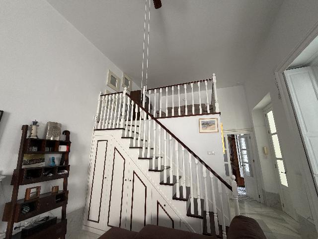 Imagen 8 Inmueble 303689 - Piso en venta en Cádiz / Cerca de la Plaza de las Tortugas 