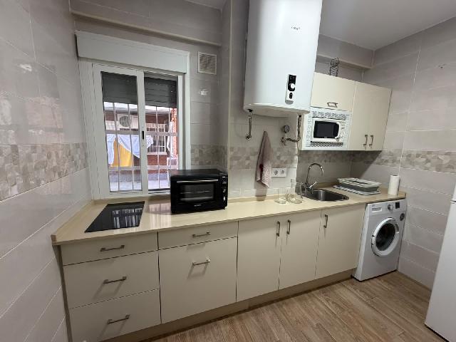 Imagen 1 Inmueble 303806 - Piso en alquiler en Cádiz / Cerca del Hospital Puerta del Mar
