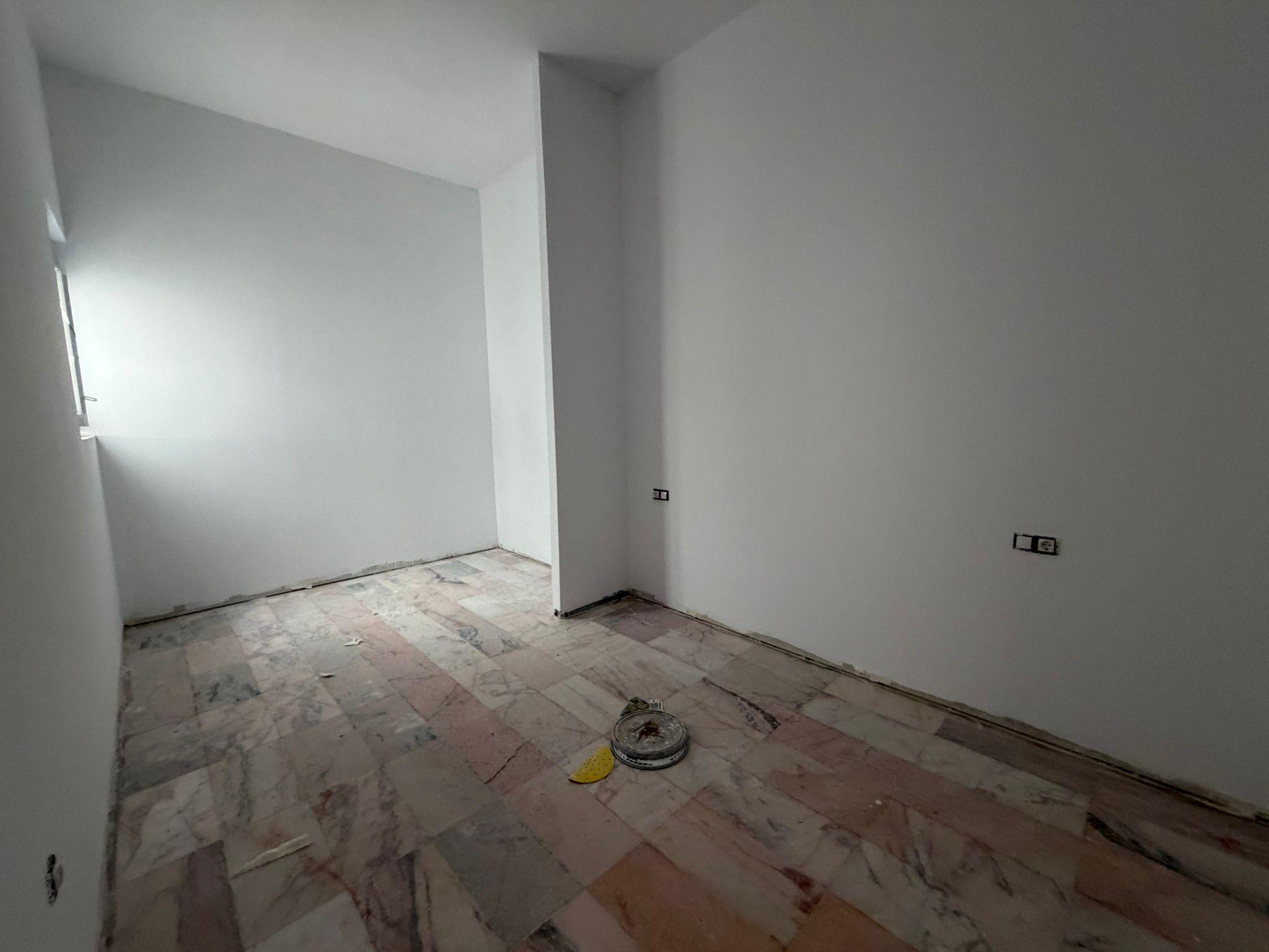 Imagen 3 Piso en venta en San Fernando / Cerca de la plaza del Carmen
