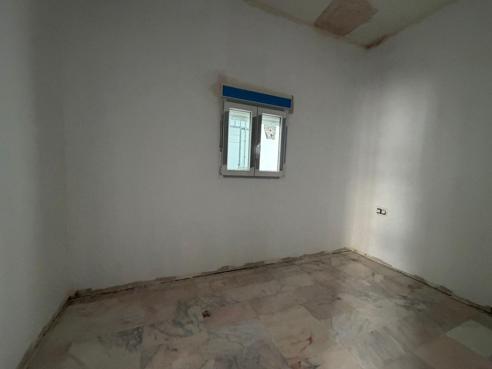 Imagen 4 Piso en venta en San Fernando / Cerca de la plaza del Carmen