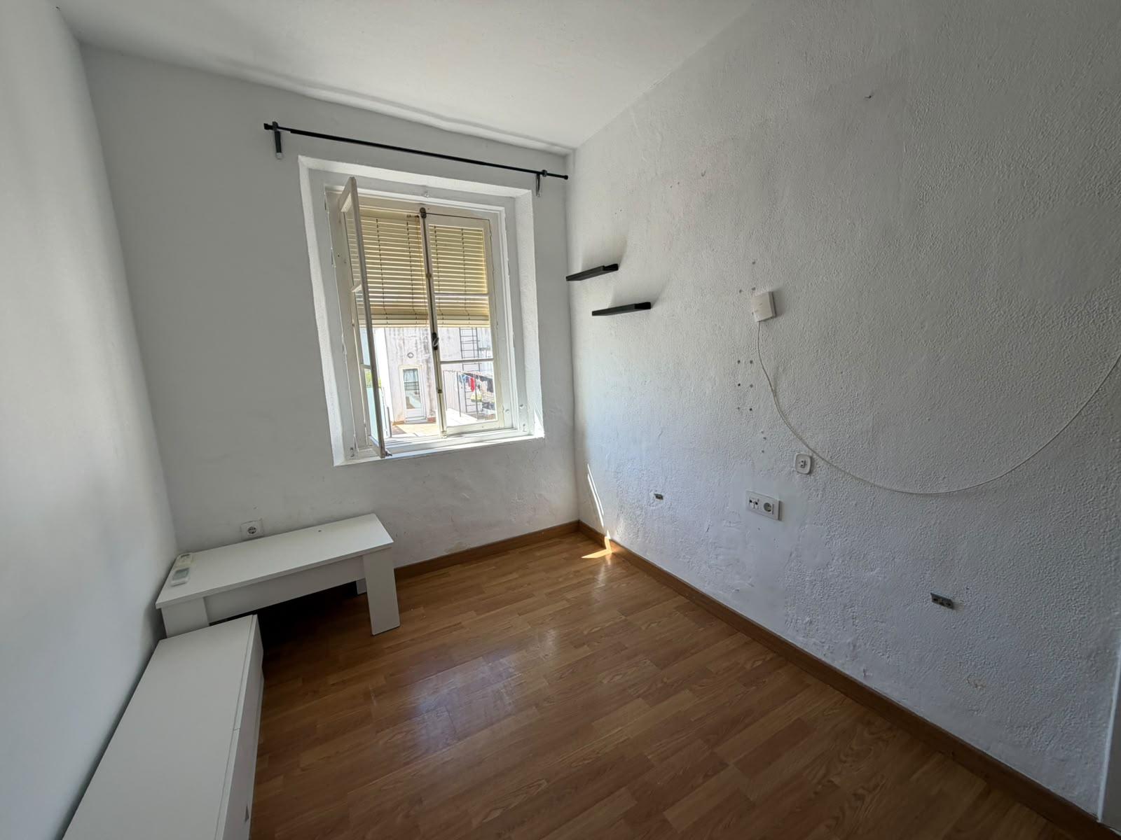 Imagen 3 Piso en venta en Cádiz / Cerca de la plaza de las tortugas