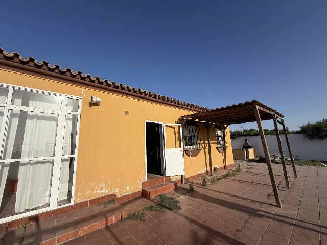 Imagen 2 Inmueble 304432 - Casa Rústica en venta en Chiclana De La Frontera / Cerca de venta Curro