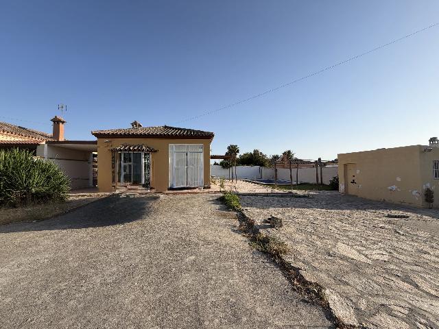 Imagen 4 Inmueble 304432 - Casa Rústica en venta en Chiclana De La Frontera / Cerca de venta Curro