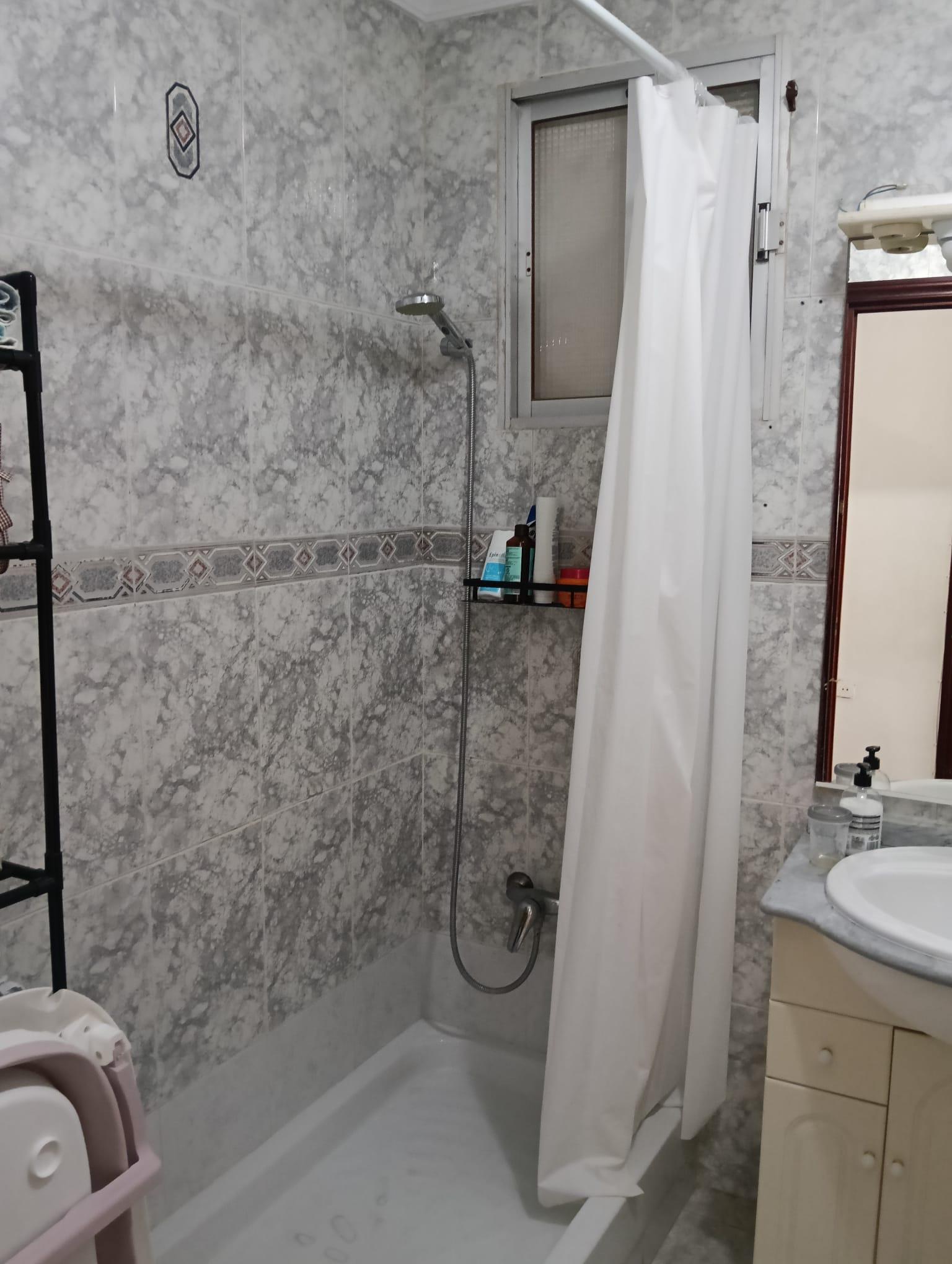 Imagen 8 Piso en venta en Cádiz / Cerca de la playa de la caleta