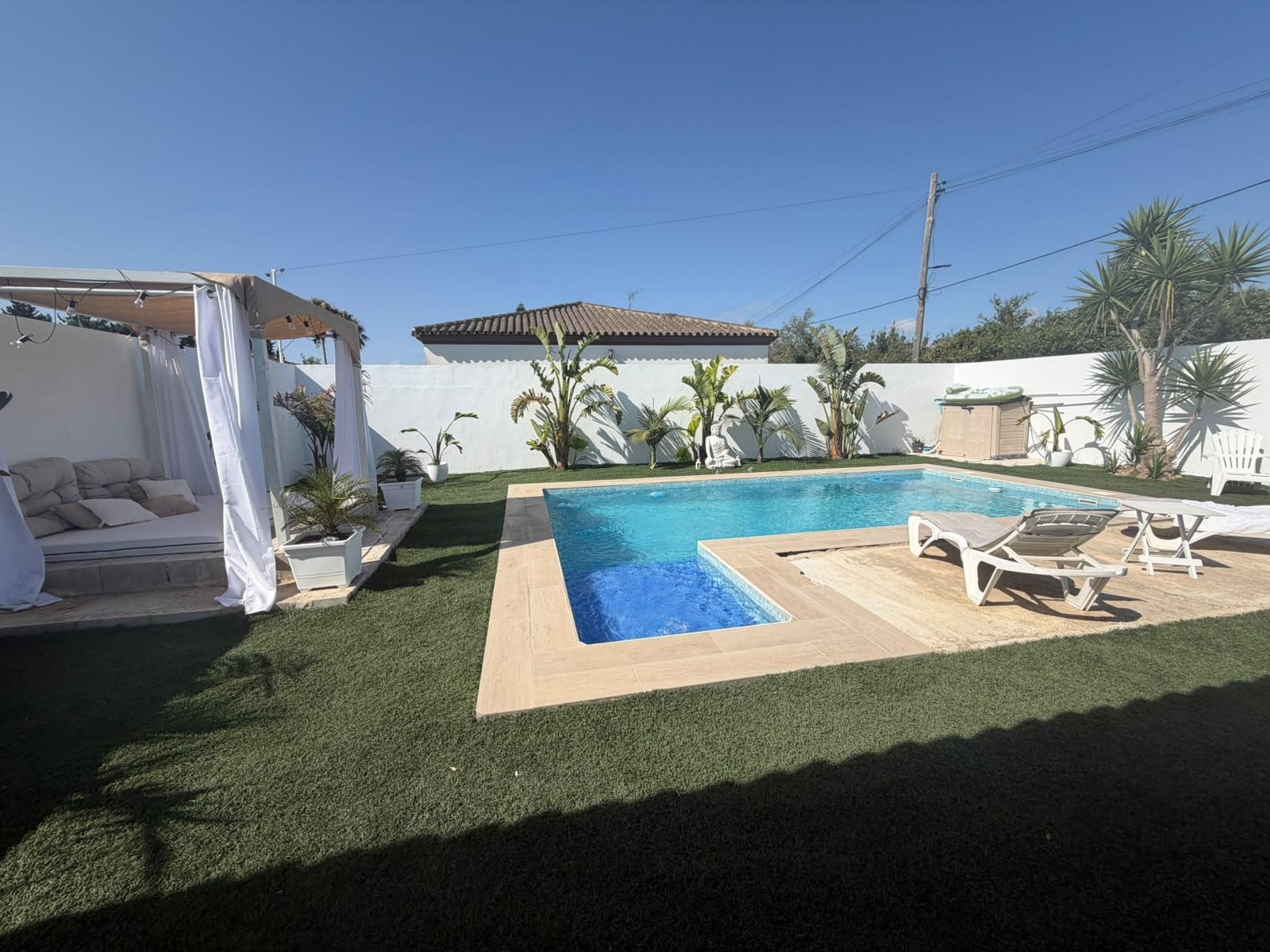 Imagen 1 Casa en venta en Chiclana De La Frontera / En el pinar de los Franceses