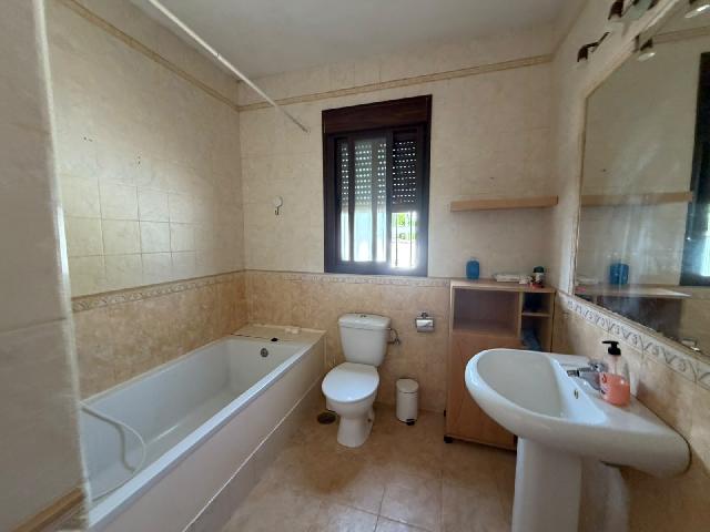 Imagen 8 Inmueble 304771 - Casa en venta en Chiclana De La Frontera / Cerca del Family Cash