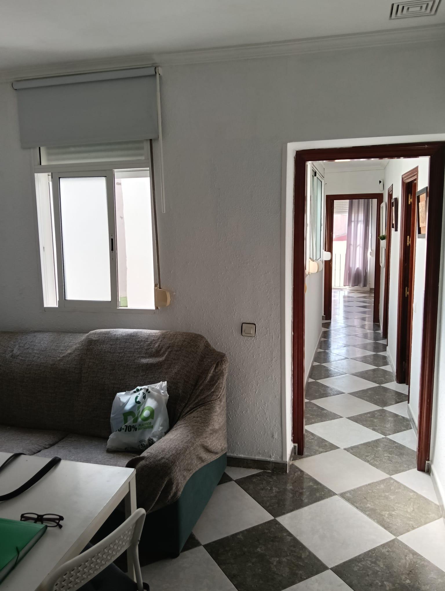 Imagen 2 Piso en venta en Cádiz / Entre el Mentidero y el Baluarte Candelaria