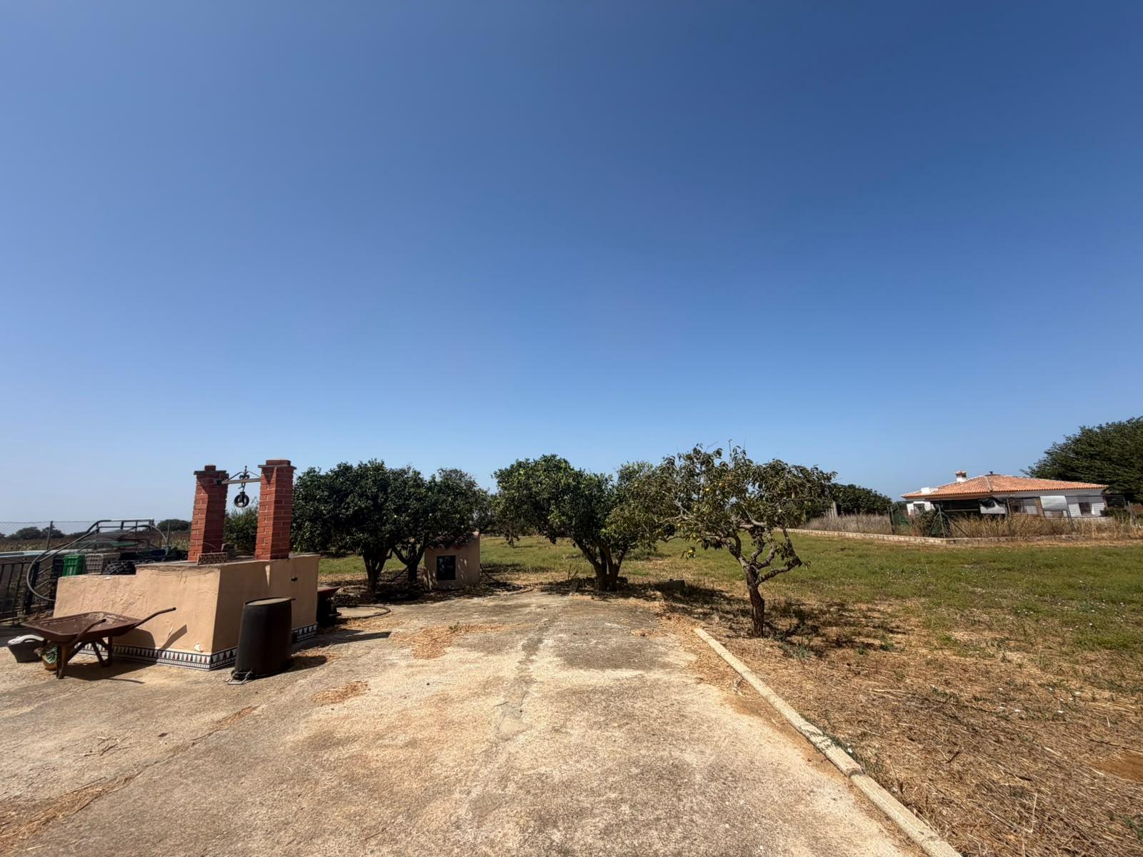 Imagen 10 Casa Rústica en venta en Chiclana De La Frontera / Cerca de la venta la Raya