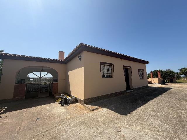 Imagen 1 Inmueble 304973 - Casa Rústica en venta en Chiclana De La Frontera / Cerca de la venta la Raya