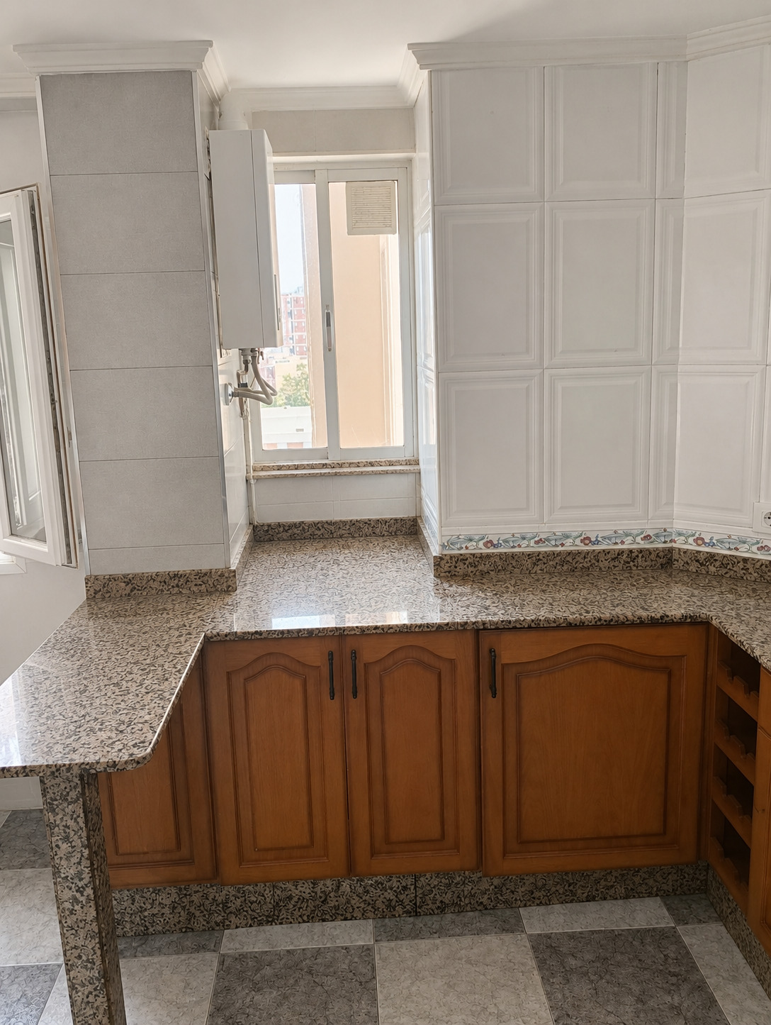Imagen 3 Piso en venta en Cádiz / Cerca del Estadio de Fútbol