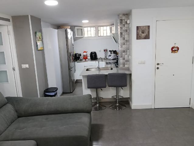 Imagen 2 Inmueble 305399 - Piso en venta en Cádiz / En la Plaza Arillo