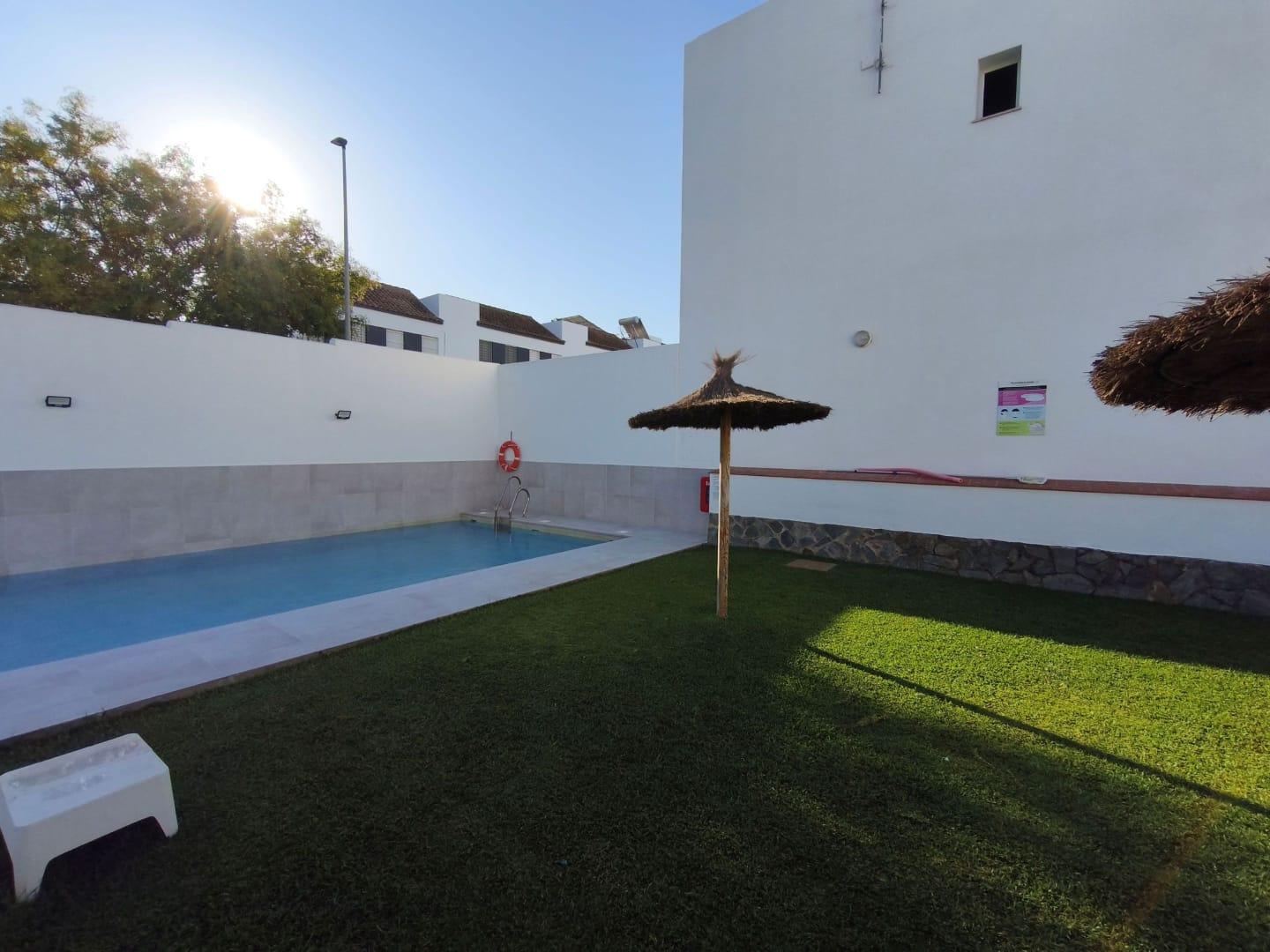 Imagen 2 Casa en venta en Chiclana De La Frontera / Cerca de legumbres la pedriza