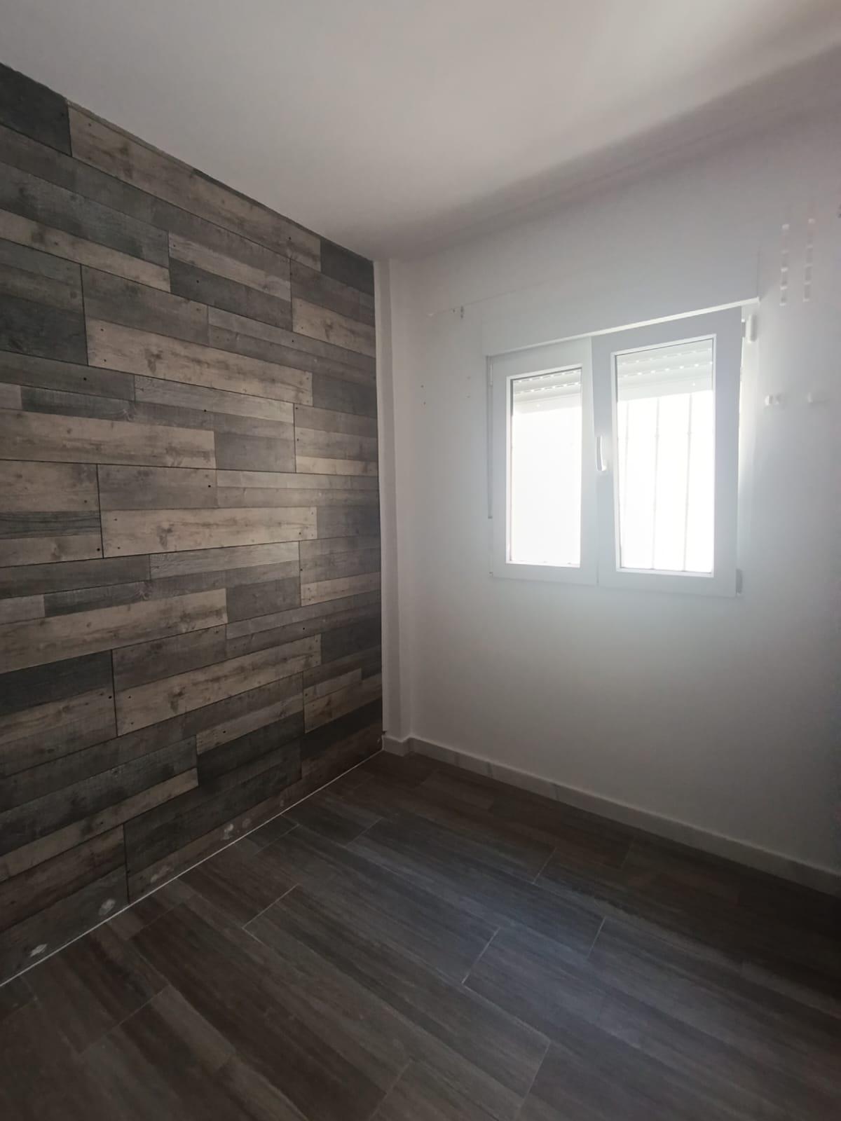 Imagen 9 Piso en venta en Rota / Cerca de la playa del rompidillo