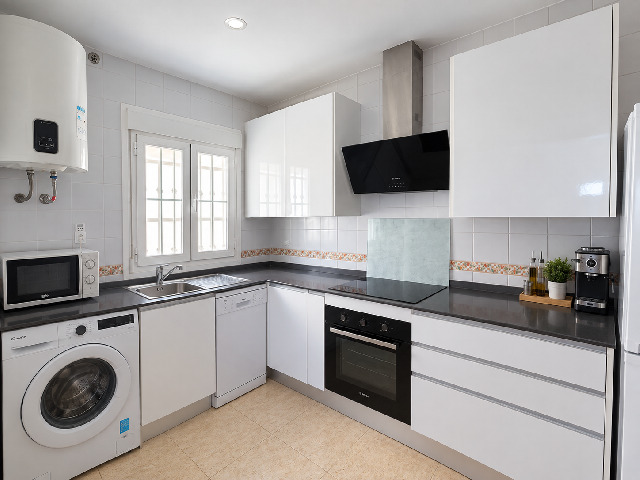 Imagen 2 Inmueble 305605 - Piso en venta en Chiclana De La Frontera / Cerca de la parada del tranvía Reyes Católicos