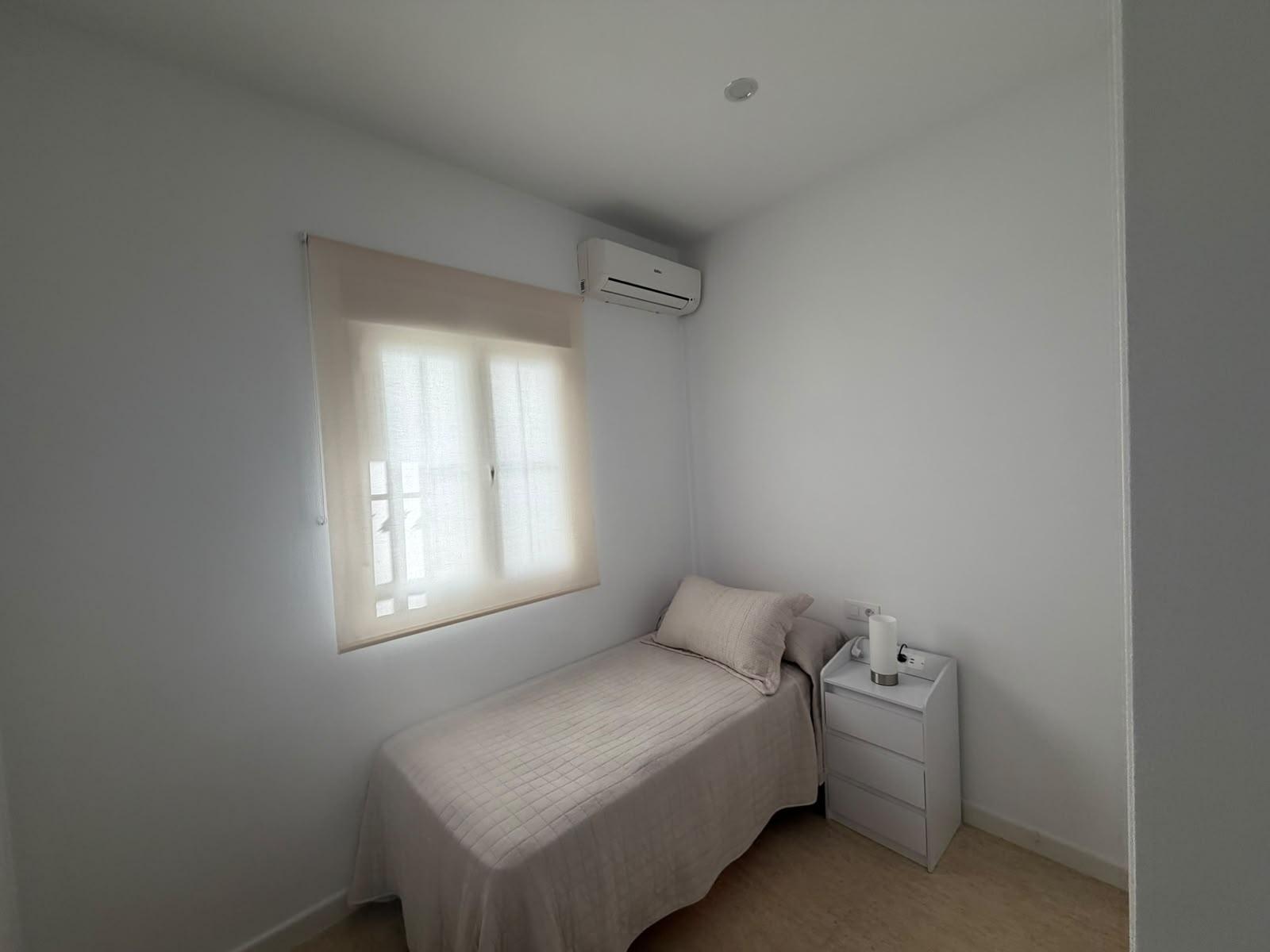 Imagen 15 Piso en venta en Chiclana De La Frontera / Cerca de la parada del tranvía Reyes Católicos