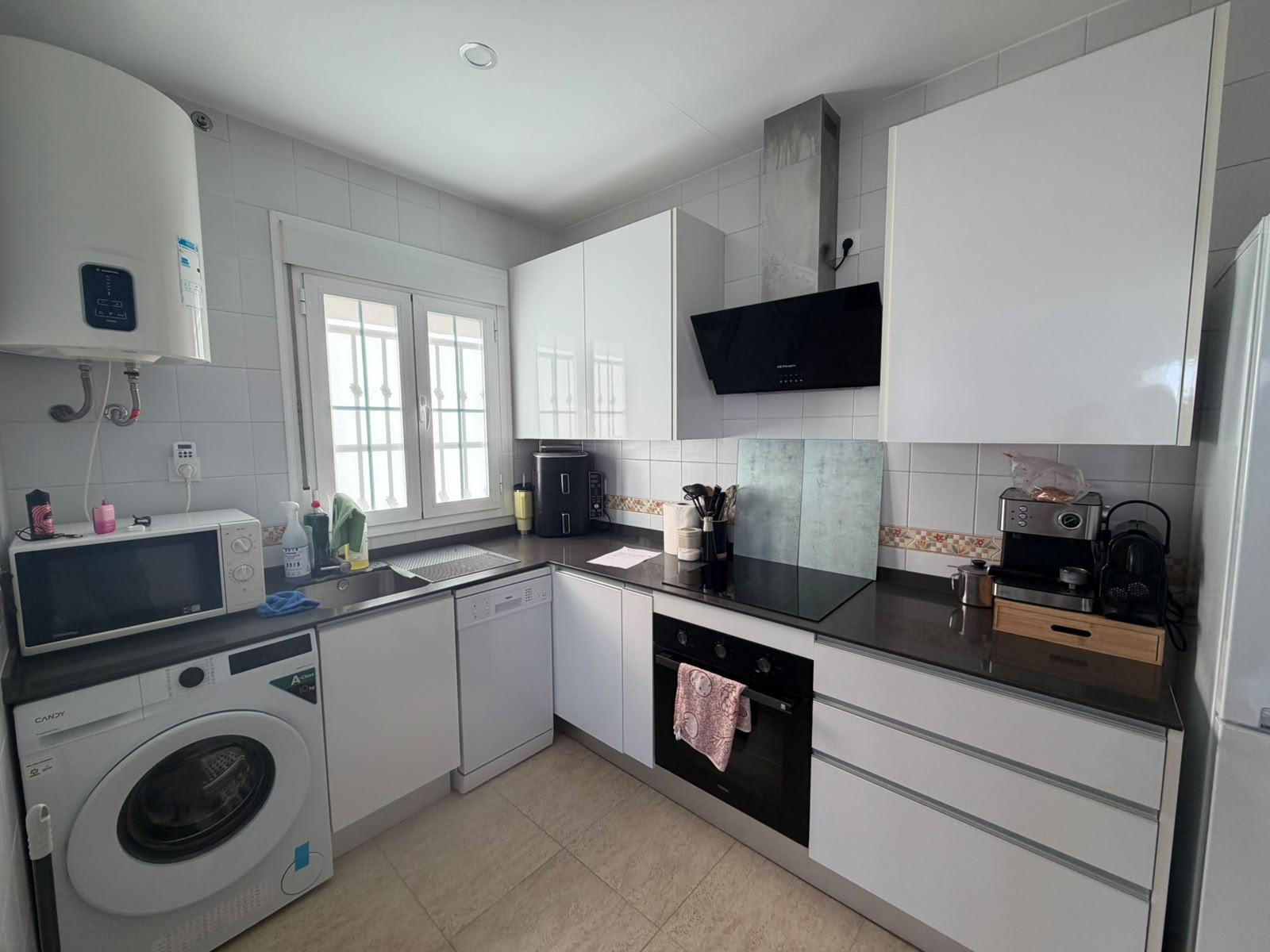 Imagen 8 Piso en venta en Chiclana De La Frontera / Cerca de la parada del tranvía Reyes Católicos