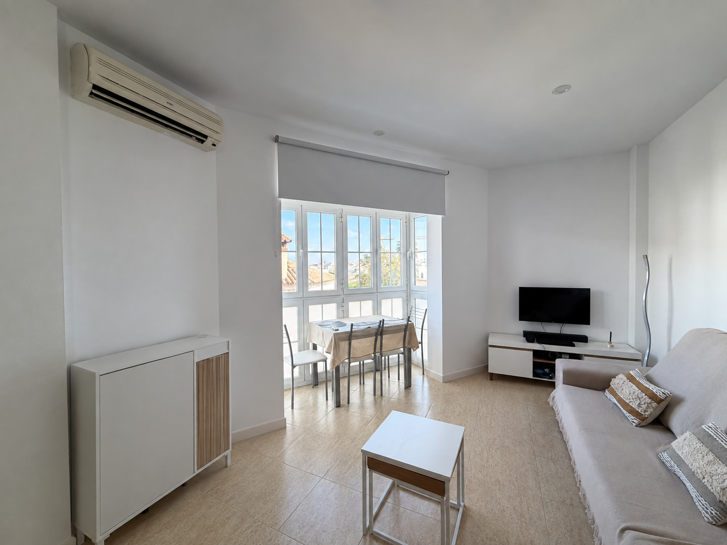 Imagen 5 Piso en venta en Chiclana De La Frontera / Cerca de la parada del tranvía Reyes Católicos