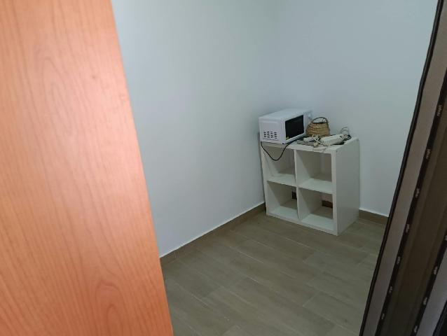 Imagen 13 Inmueble 305649 - Planta Baja en venta en Cádiz / A 130 metros del corte ingles Bahia de Cadiz