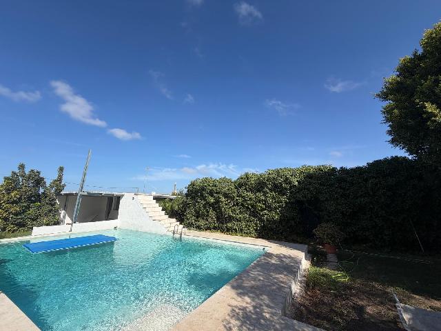 Imagen 14 Inmueble 305703 - Casa en venta en Chiclana De La Frontera / Junto a Moneleg en carretera Fuente Amarga
