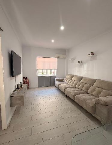 Imagen 1 Inmueble 305796 - Casa en venta en Chiclana De La Frontera / Cerca de Colegio Público las Albinas