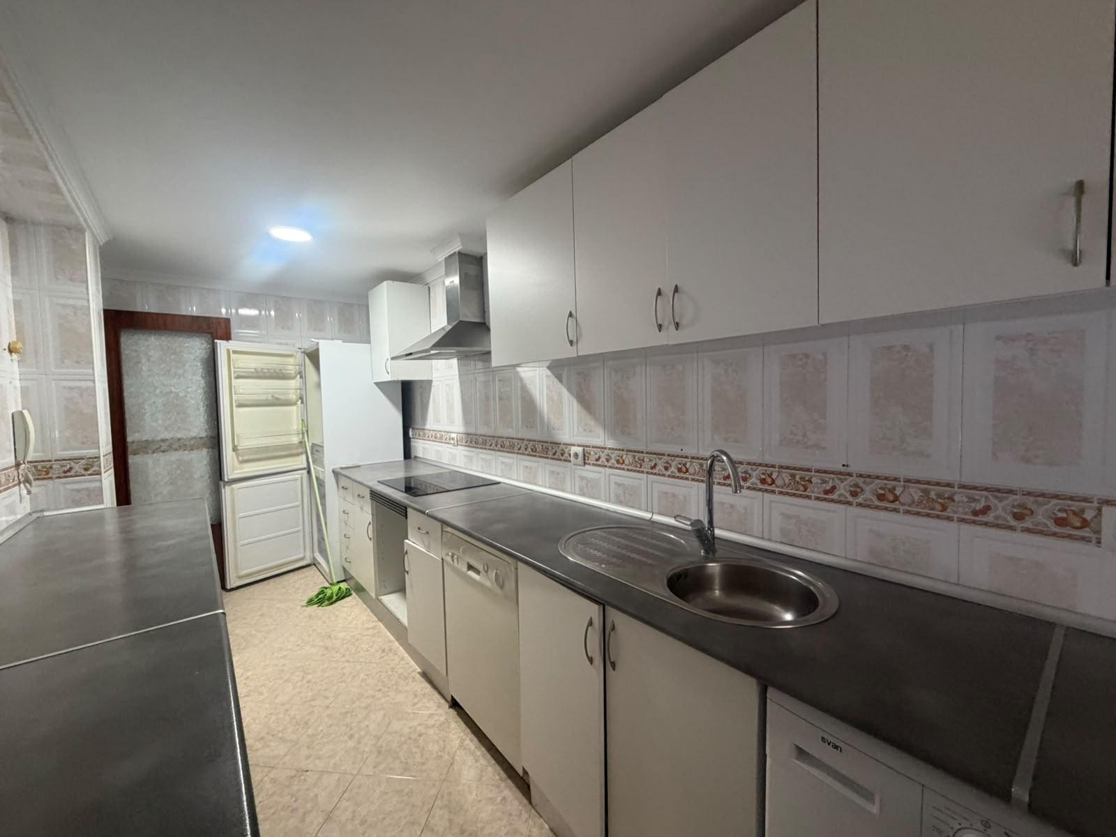 Imagen 15 Piso en venta en San Fernando / Cerca del colegio Puente Zuazo