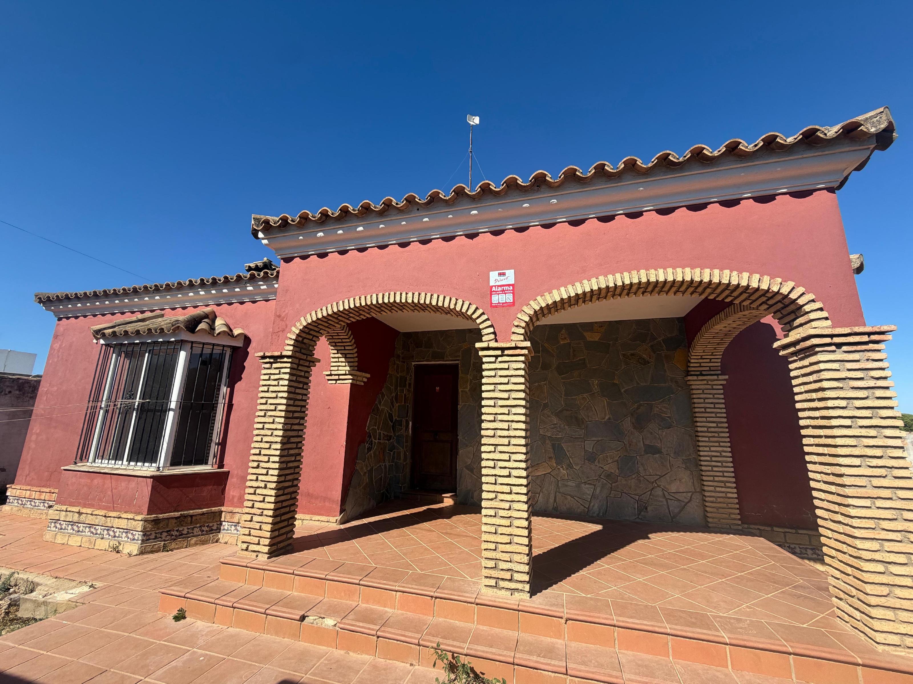 Imagen 1 Casa en venta en Chiclana De La Frontera / Cerca de la venta El Burro