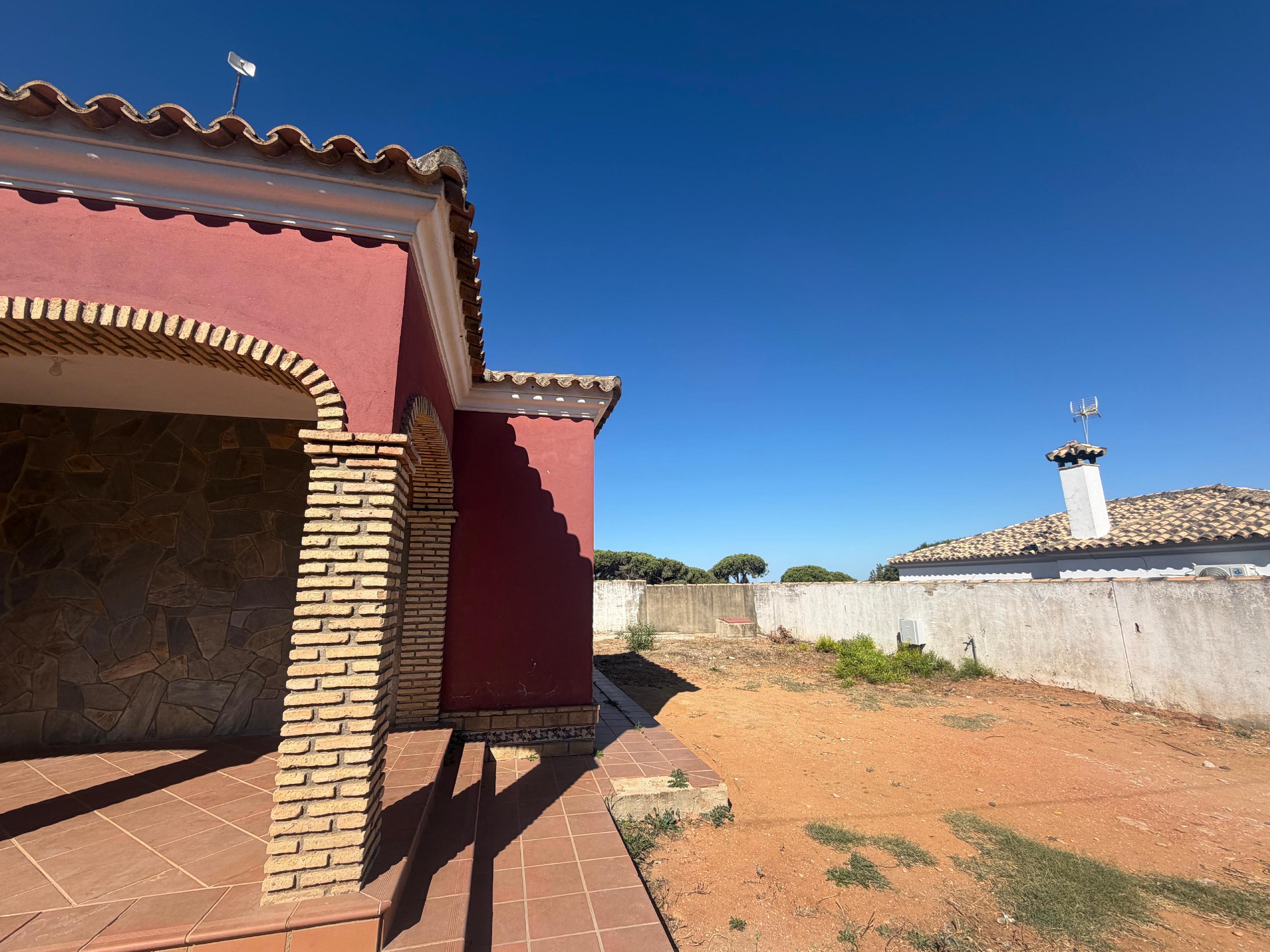 Imagen 8 Casa en venta en Chiclana De La Frontera / Cerca de la venta El Burro