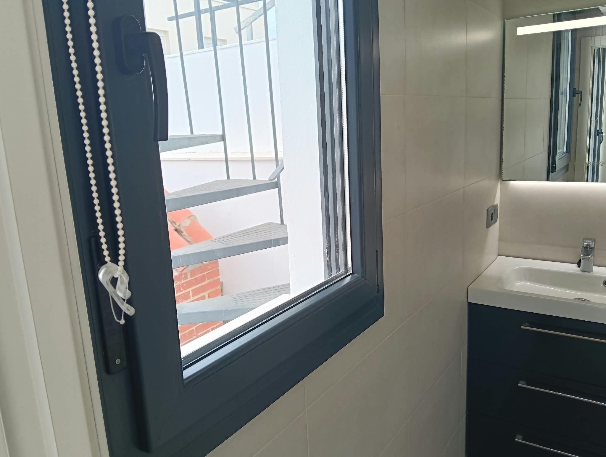 Imagen 11 Ático en venta en Cádiz / A 200 metros del Paseo de la Bahía
